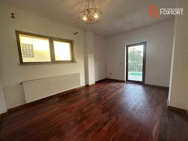 Casa individuala cu 10 camere si piscina, in Dumbravita - ID V5614 - 30