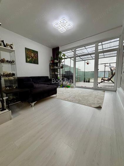 Casa cu 4 camere, panouri solare- Sacalaz