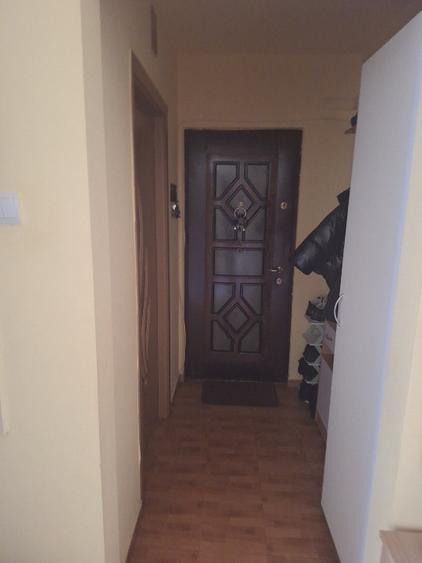 Vând apartament  2 camere  - 3