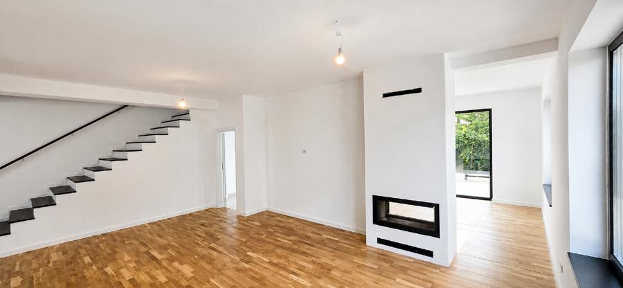 Duplex cu 5 camere cu Teren 227 Mp în Central
