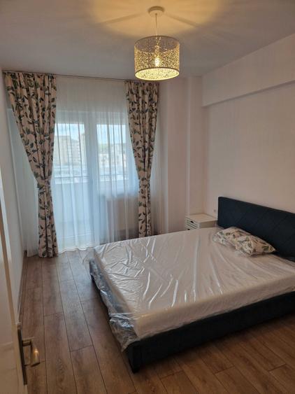 Apartament cu 2 camere decomandat în Exterior Vest