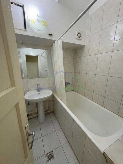 Apartament cu 2 camere decomandat în Exterior Vest