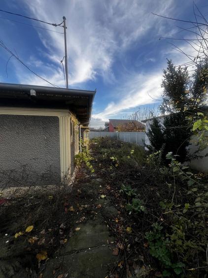 Casă cu 4 camere în Buzaului