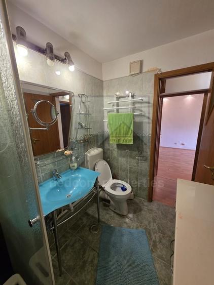 Apartament cu 2 camere semidecomandat în Lizeanu