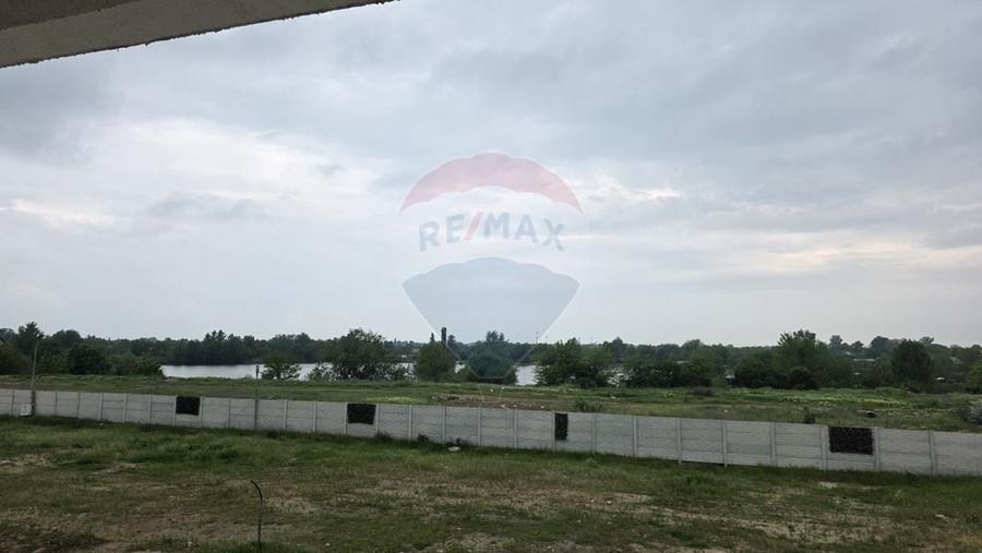 Casă cu 5 camere cu Teren 250 Mp în Clinceni