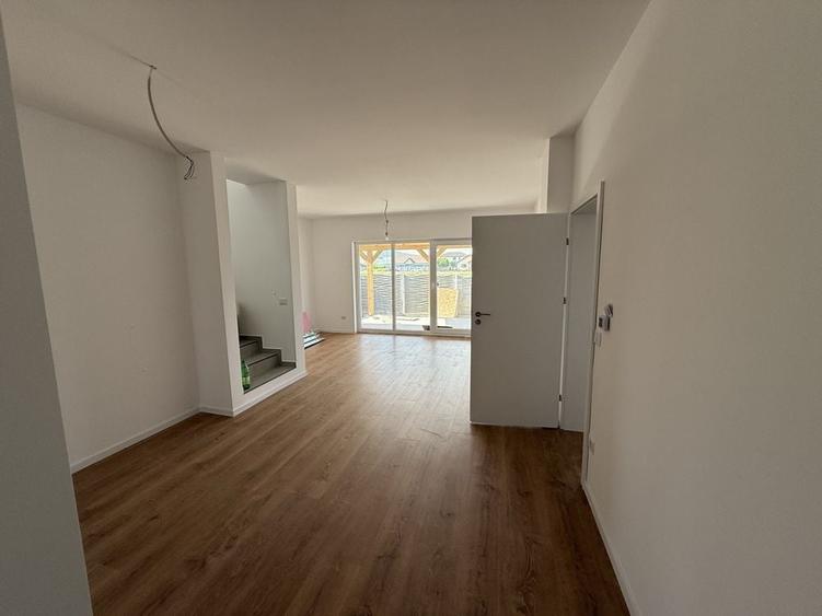 Casă cu 3 camere în Oarda