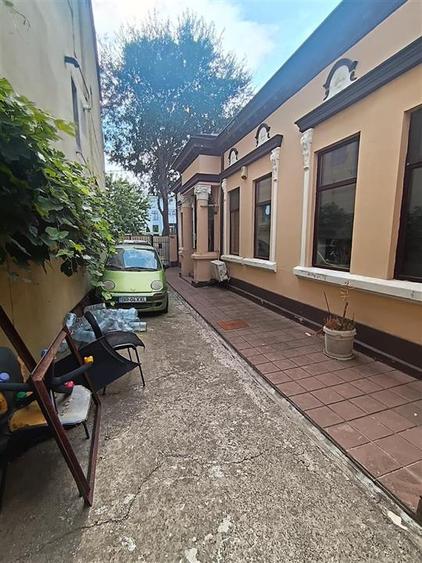 Casă individuală cu 3 camere cu Canalizare în Central