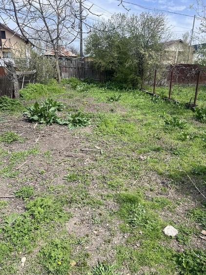 De vanzare casa veche in centru Crevedia mica - 6