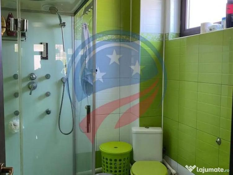 CASA DEOSEBITA APROAPE DE PROMENADA IN EUROCARTIER - 4