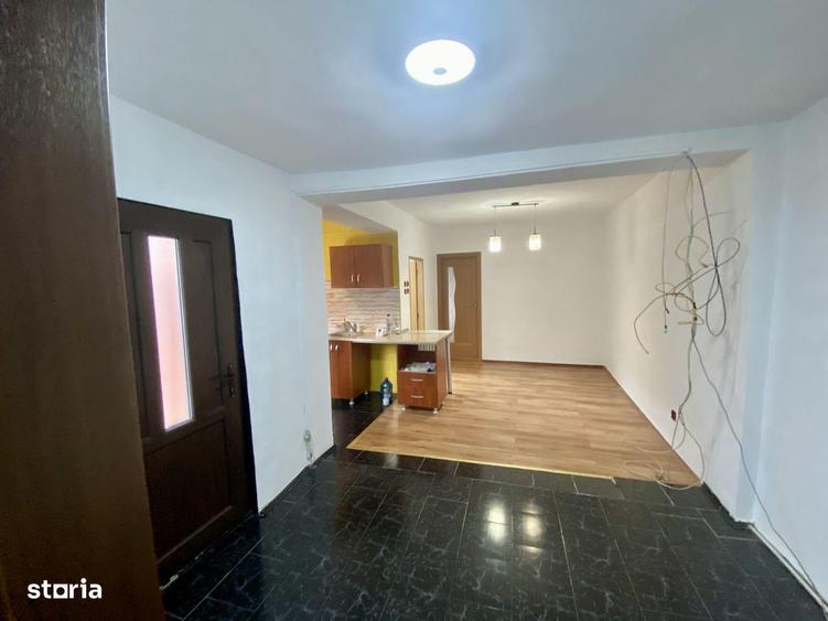 Casa, construita 2004, pre? 122000 neg str Doroban?i - 12