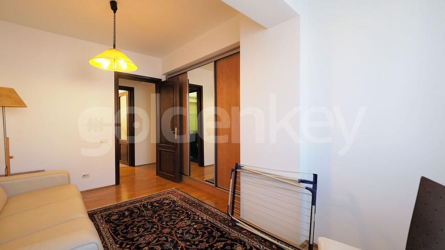 Apartament spatios cu 4 camere | garaj si boxa - 19