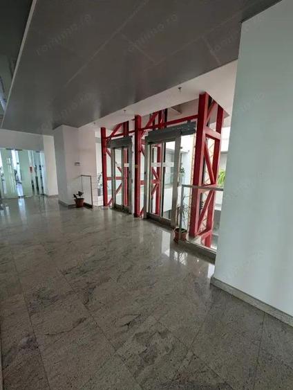 Spatiu 30AVENUE, asigurari, consultanta , servicii - 9