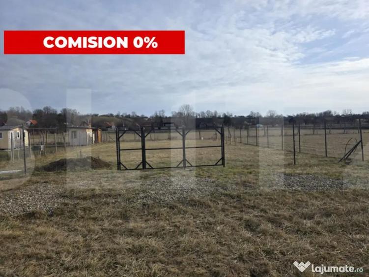 Teren intravilan imprejmuit intr-o zona linistita la Zoltan. - 2