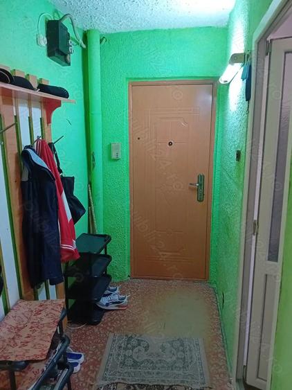 Apartament cu 3 camere situat in cocosvar , Vulcan jud Hunedoara - 4