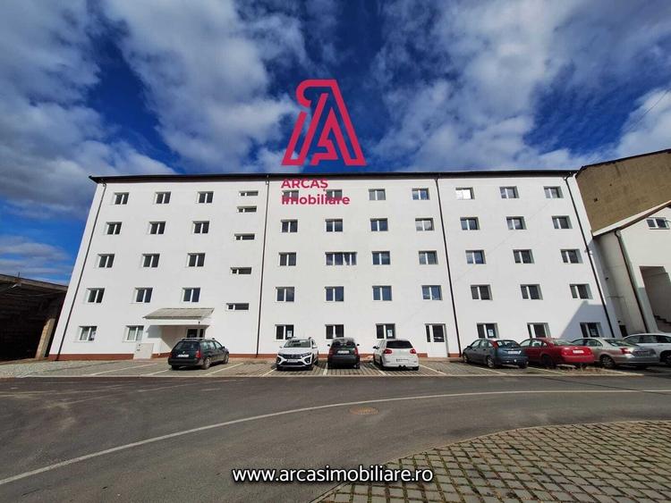 Bloc de vanzare cu 99 de garsoniere- Marsa! - 1