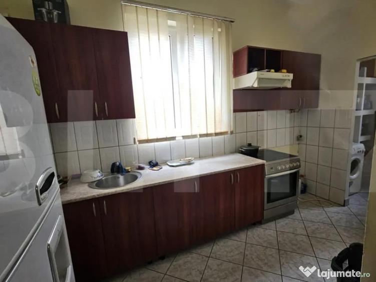 Vand casa ultracentral pretabil clinica privata, cabinete av - 2
