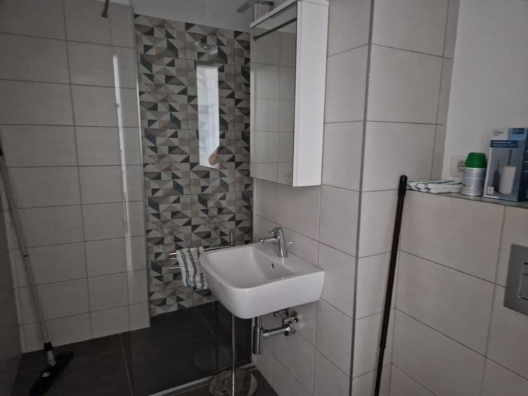 La ISHO-cel mai nou si renumit bloc central - 20