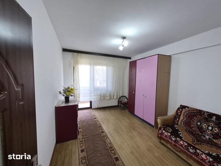 Apartament cu 3 camere openspace zona Cug Aleea Tudor Neculai langa bl - 4
