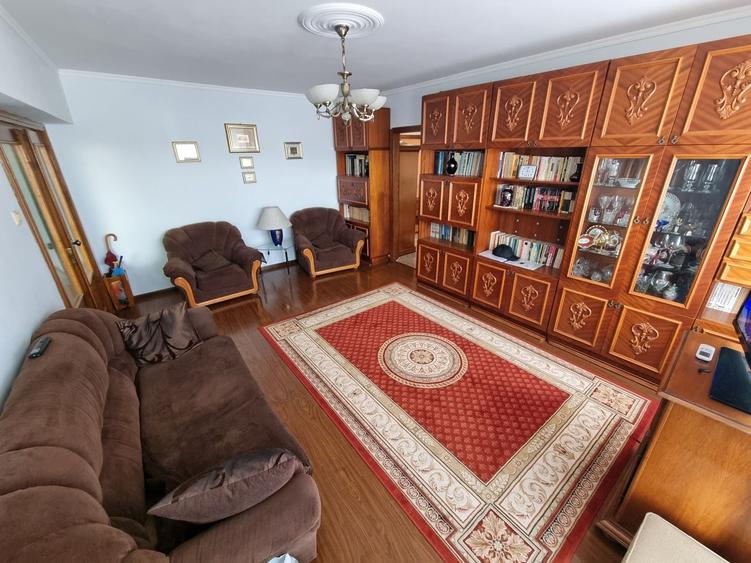 Apartament 3 camere zona Capitol - 2