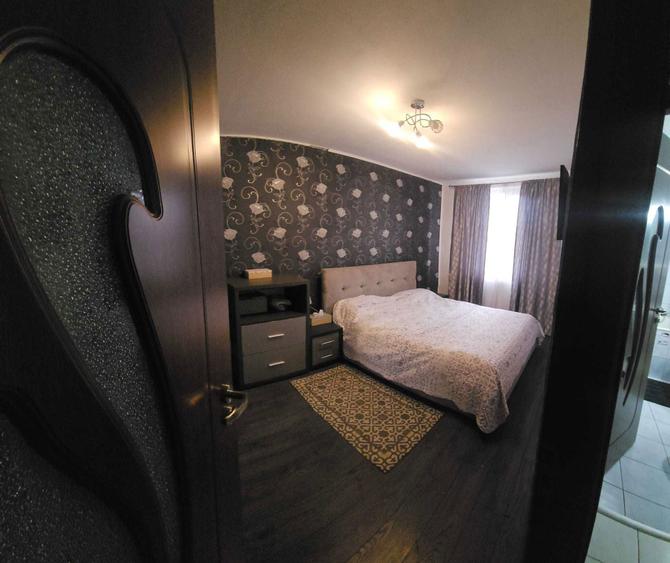 Apartament 2 camere decomandat, zona centrala - 4