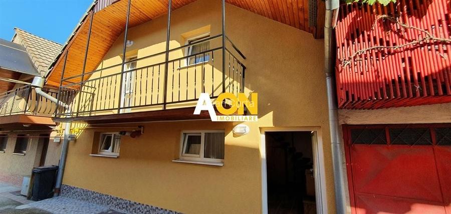 Apartament cu 3 camere, parter + mansardă, decomandat, zona Cetate Apartament cu 3 camere, parter + mansardă, decomandat, zona Cetate