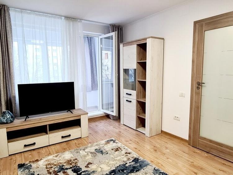 Theodor Pallady/piata Trapezului,1 minut metrou - 14