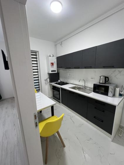 Inchiriere Garsoniera  Militari Residence - 7