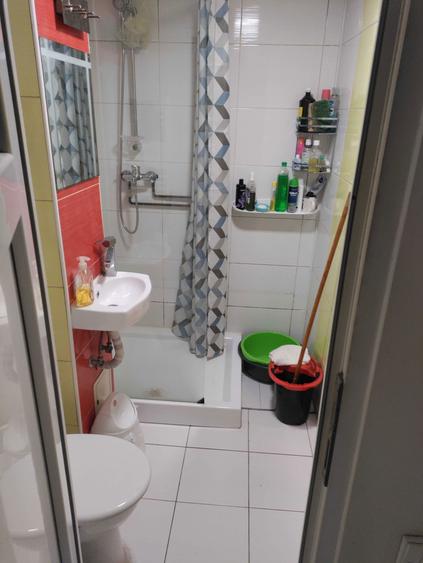 Inchiriez apartament 2 camere - sector 2 , Strada Azotului - 6