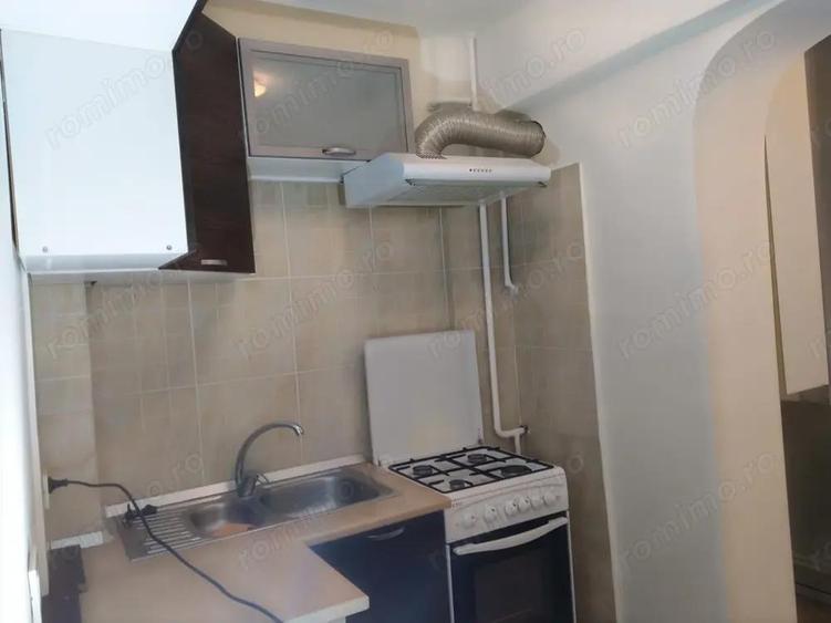 Ofer spre inchiriere garsoniera in zona Sebastian - 3