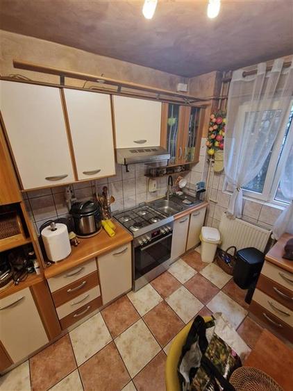 Decomandat 4 camere etaj 1 Circumvalatiunii/Iulius Town - 3