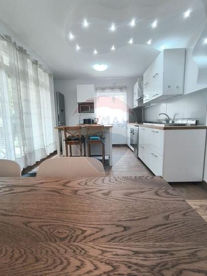 Casă de vanzare - 19