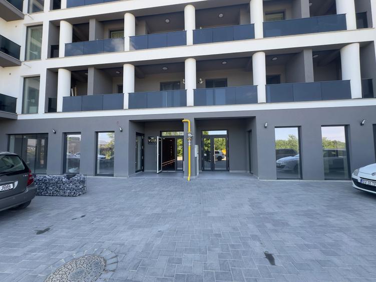 De inchiriat doua spatii comerciale in Suceava str Traian Vuia 224mp si 327mp - 5