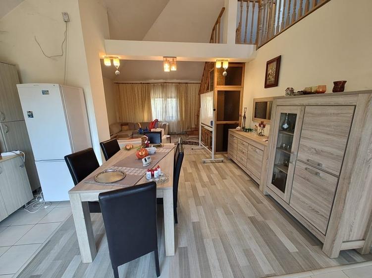 Oază de liniște cu "parc" privat în vatra satului - 4