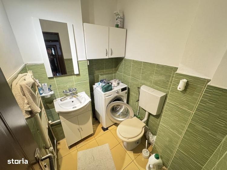 Apartament cu 4 camere decomandat în Central