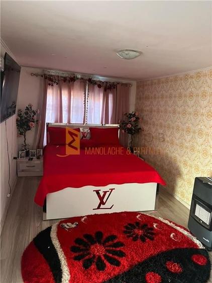 Casa + teren intravilan zona Mihailesti - 1