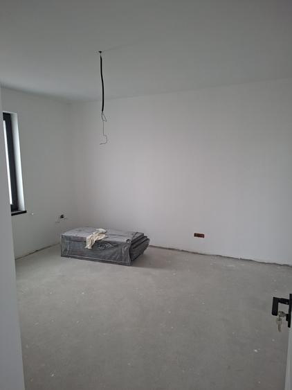 Inchiriez Spatiu Comercial bvd.Nicolae Romanescu - 7