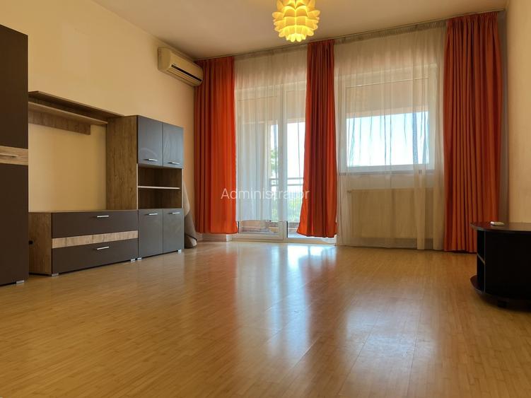 Apartament 3 camere decomandat (cu parcare inclusă) – Complex Primăvara