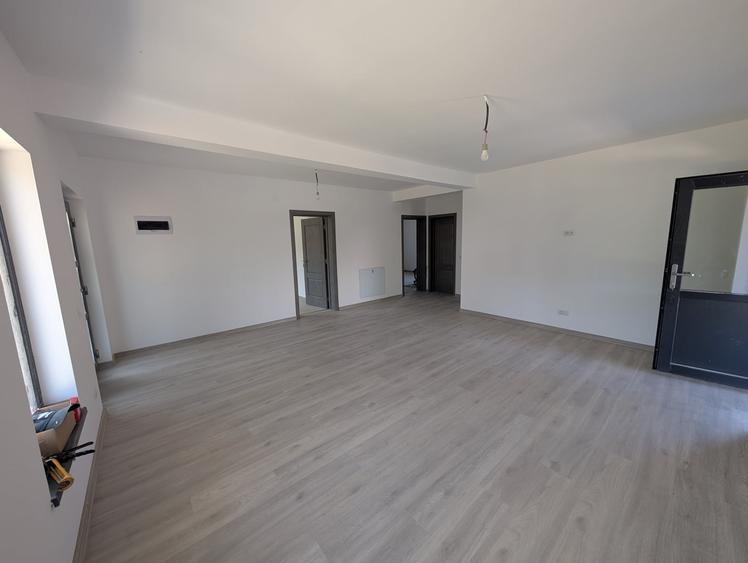 Casă individuală cu 3 camere cu Teren 380 Mp în Nord