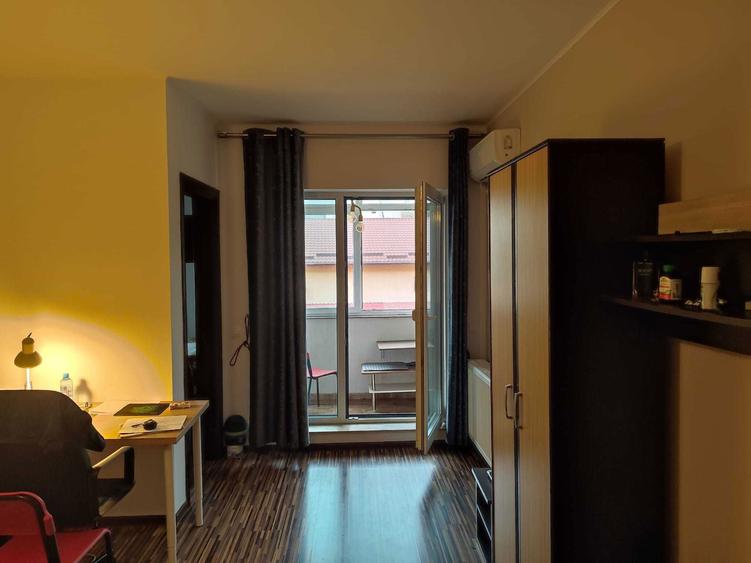 Garsoniera de inchiriat 10 min de statia 1 Dec 1918 - 1