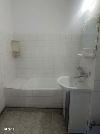 Campina - ultracentral - ap. 2 cam - 60000 Euro/Neg. - 3
