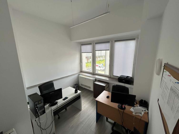 Spatiu de Birou 15m2 si 15.10m2 - zona Baza 3 - Calea Chisinaului 132 - 5