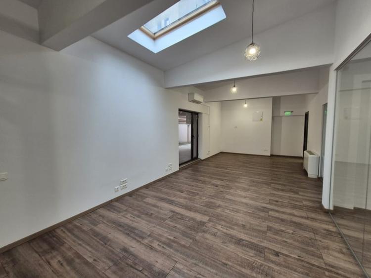 SPATIU DE BIROUR DE INCHIRIAT DOROBANTI-ASE - 4