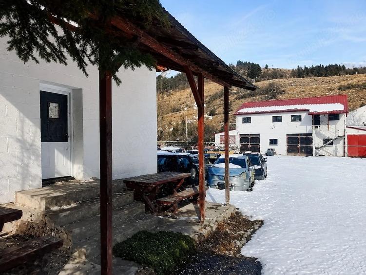 Spațiu comercial, de 2,345 mp, în Central