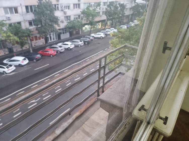 Apartament 4 camere, 91mp, Gara de Nord, 1 minut de metrou,ideal pentru renovare - 14