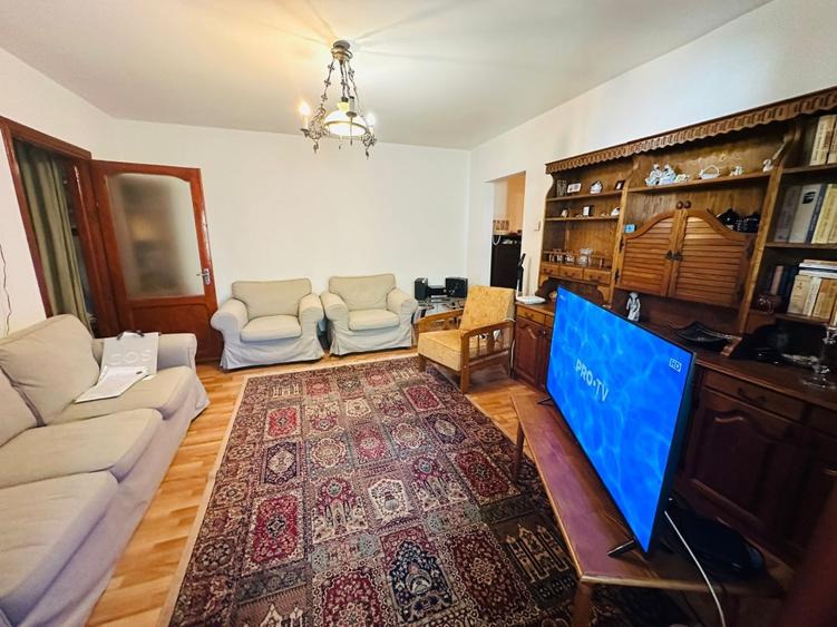 Apartament 3 camere Rovine - 2