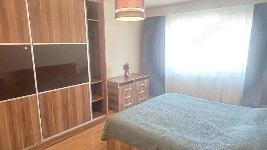 Inchiriez apartament cu 3 camere decomandat, in Deva, zona Imp. Traian, et. 3, - 4