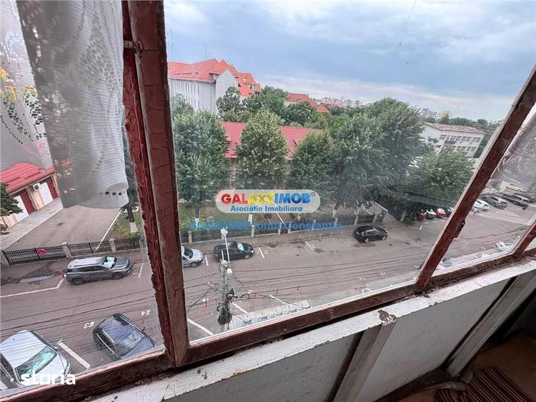 Apartament cu 3 camere decomandat în Ultracentral