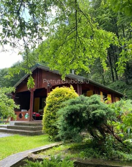 Pensiune montana cu 3200 mp teren in Bicaz, judet Neamt