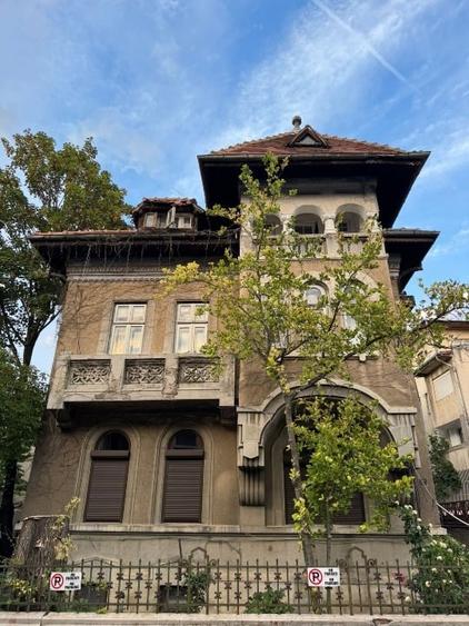 COTROCENI  - APARTAMENT IN VILA INTERBELICA, 100m de PALATUL COTROCENI - 1