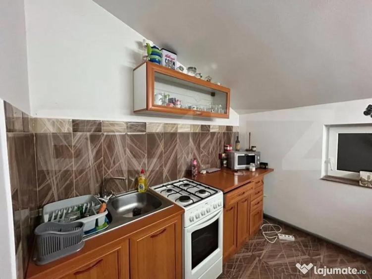 Casa pe 2 nivele , 240 mp , zona Draxlmaier - 3